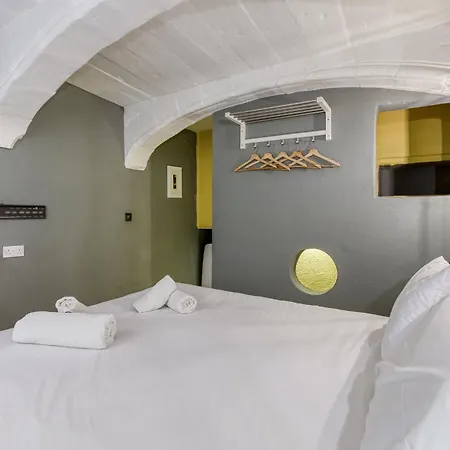 A Sensational 1br In Centre By 360 Estates アパート